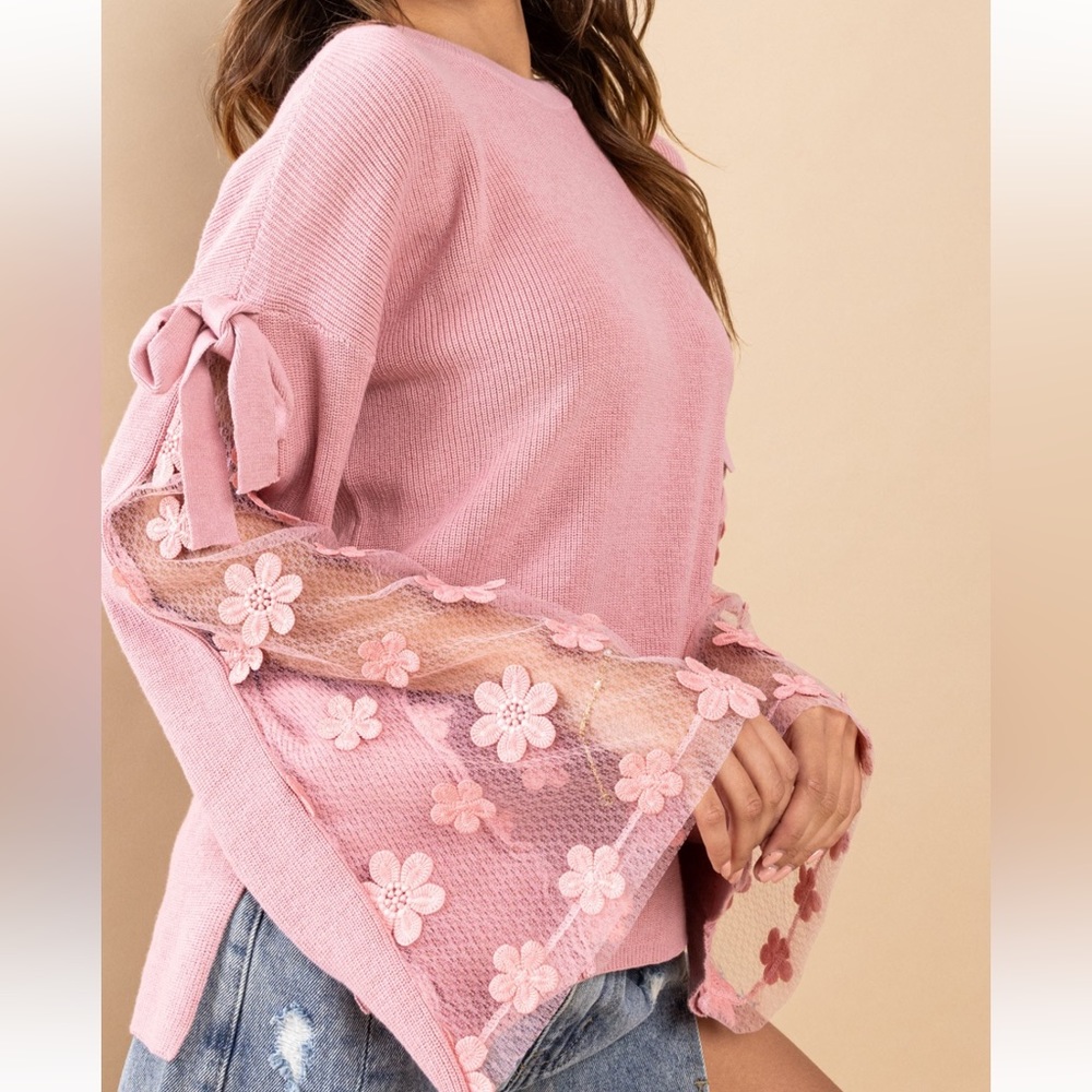 02 Beautiful Flower Detailed Bell Sleeve Knit Sweater Top - Picture 1 of 5